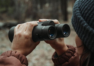 How to Choose the Best Binoculars for Hunting: A Complete Guide